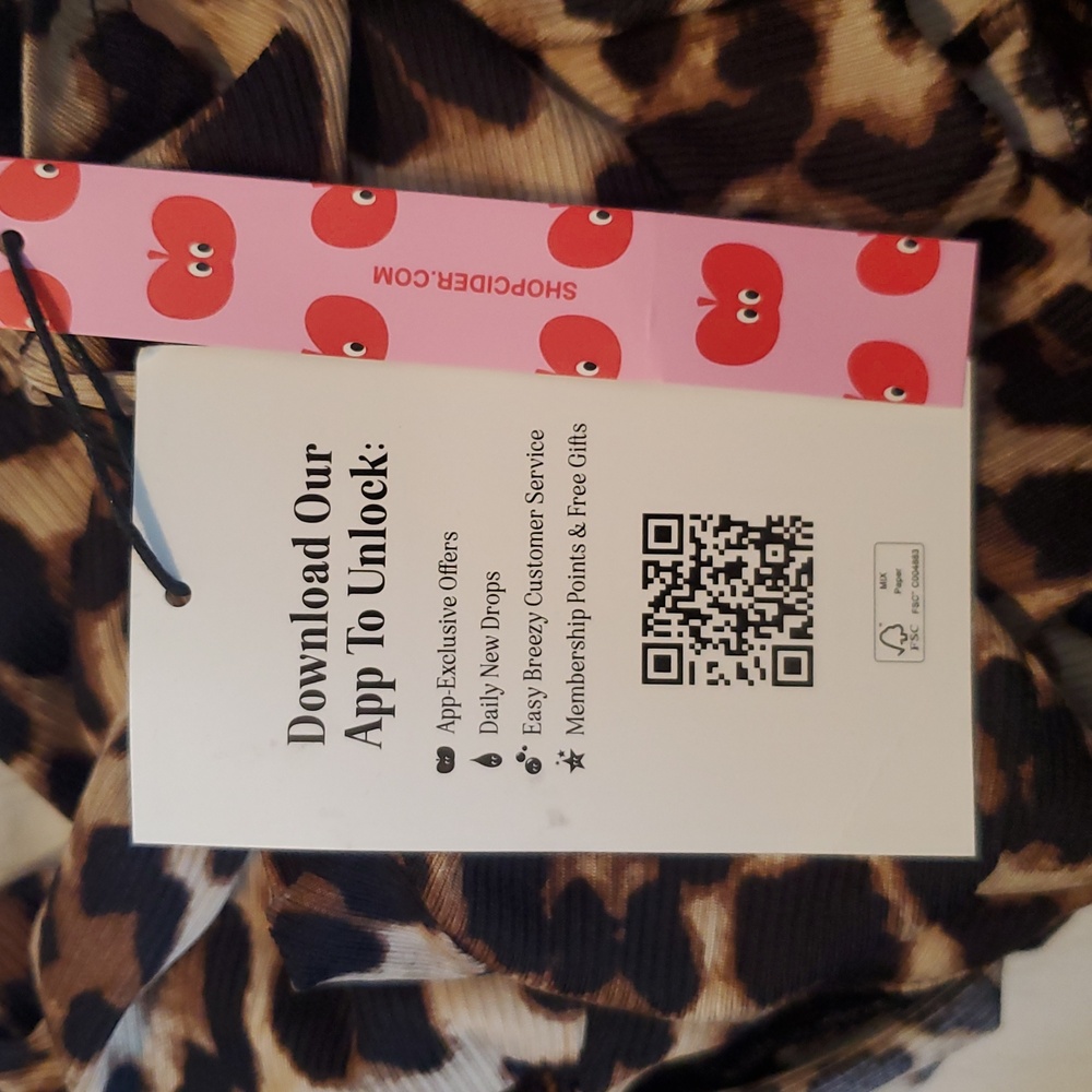 Cider Ruffled Leopard Top - Picture 6 of 7